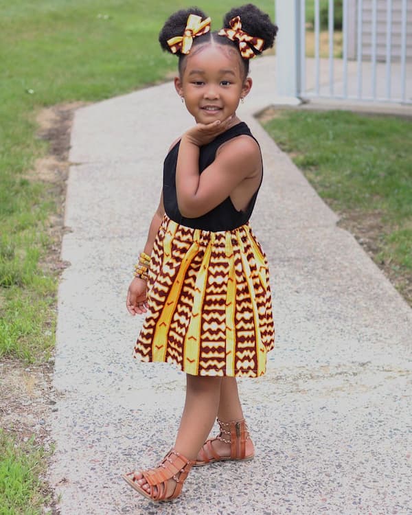 Baby Girl’s Skirt with Bows