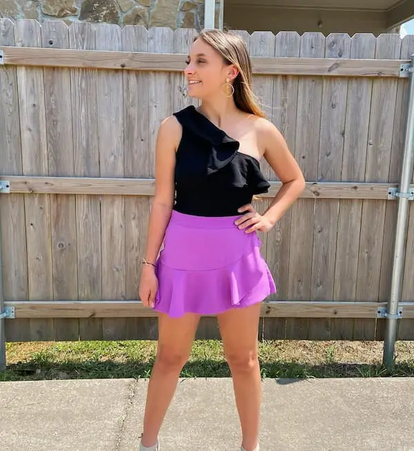 One Hand Black Top + Mini Short Skirt