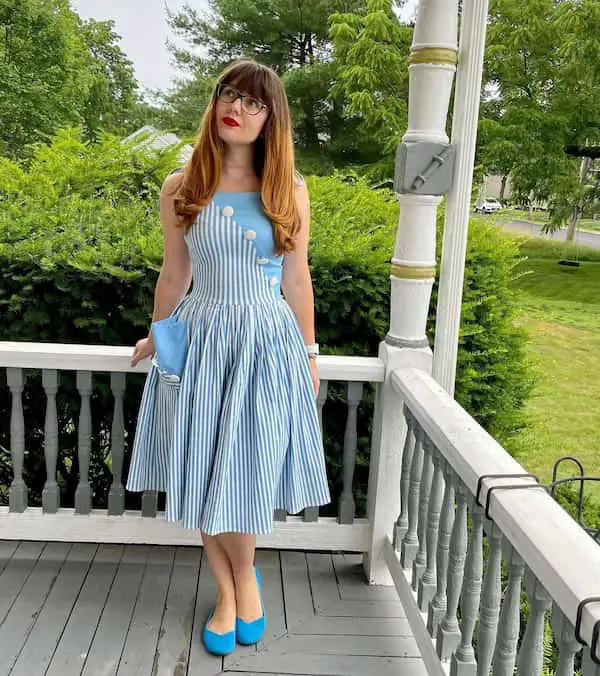 Blue Vintage Gown + Flat Shoes + Sunglass