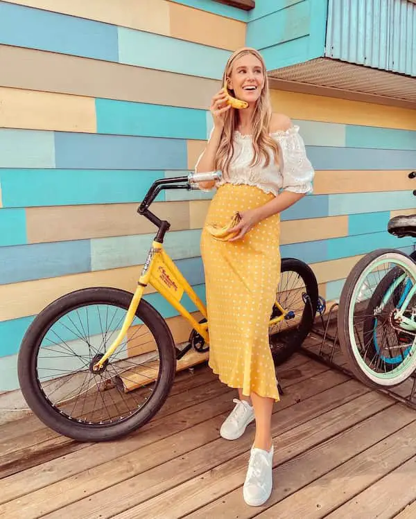 Body Fit Yellow Skirt + White Off Shoulder Top