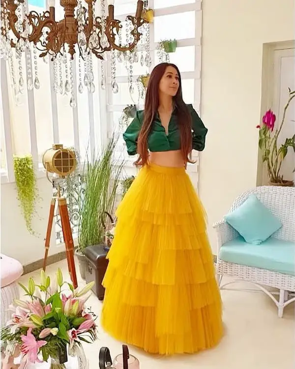 Long Sleeve Crop Top + Yellow Tulle Skirt