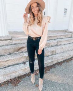 25 Fashionable Blouse Outfit Ideas You'll Admire