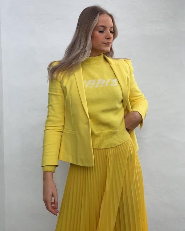 Up and Down Yellow Outfit