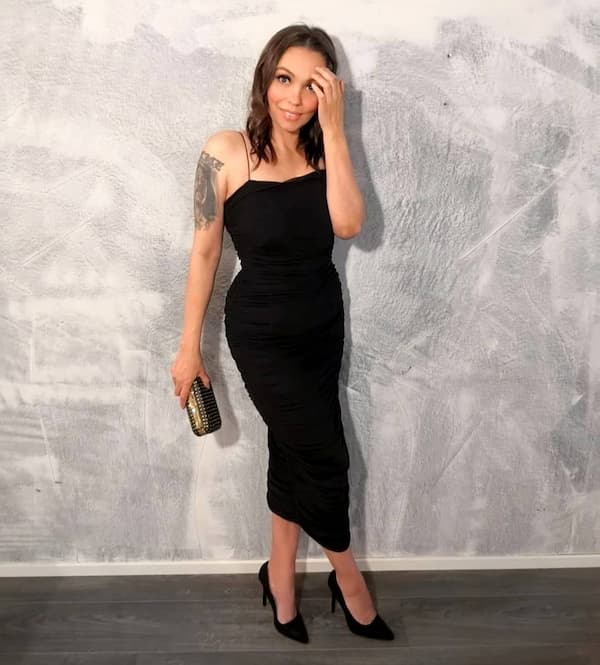 Black Spaghetti Hand Gown + Heels + Purse