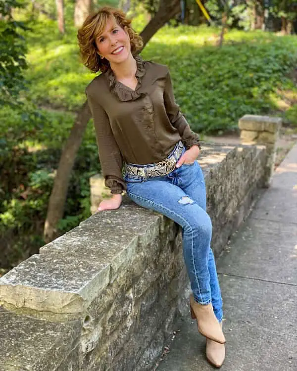  Blouse Top + Jeans Trousers + Boot Heels