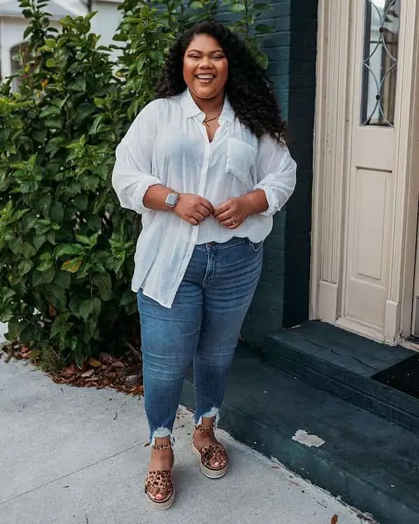 Button-down Shirt + Blue jeans + Sandals