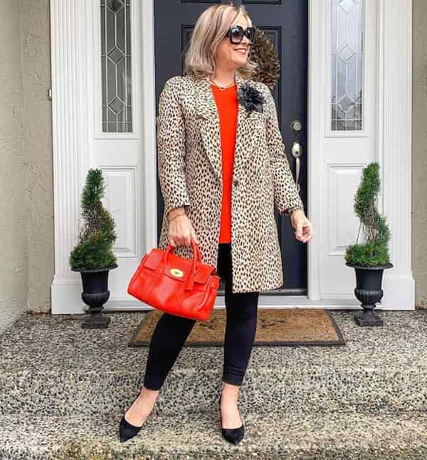 Plain Shirt + Leopard Print Oversized Blazer + Heel + Handbag + Sunglasses