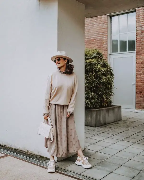 Tan Long Sleeve Shirt + Maxi Skirt + Sneakers + Hat + Midi Handbag + Sunglasses