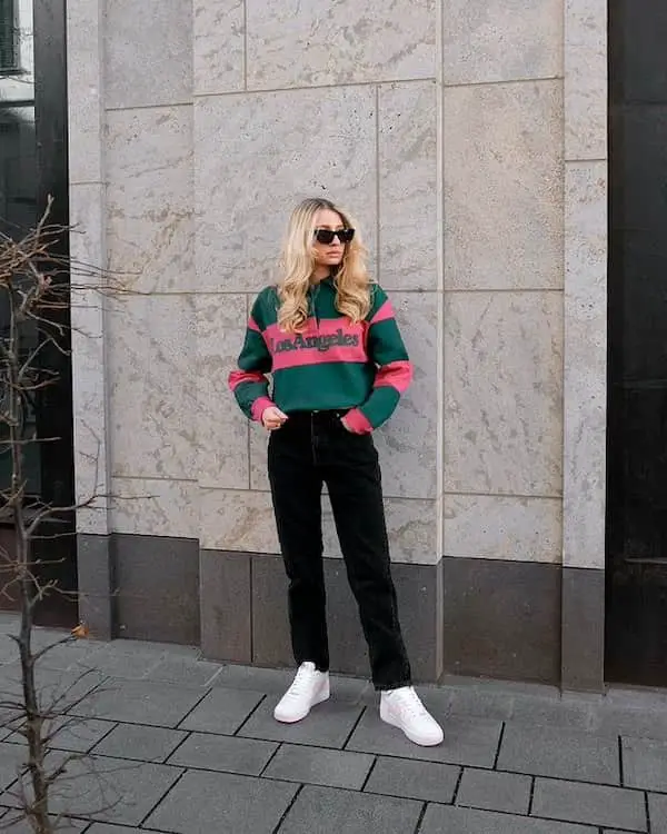 Vintage Sweat Shirt + Moms Black Jeans + White Sneakers + Sunglasses