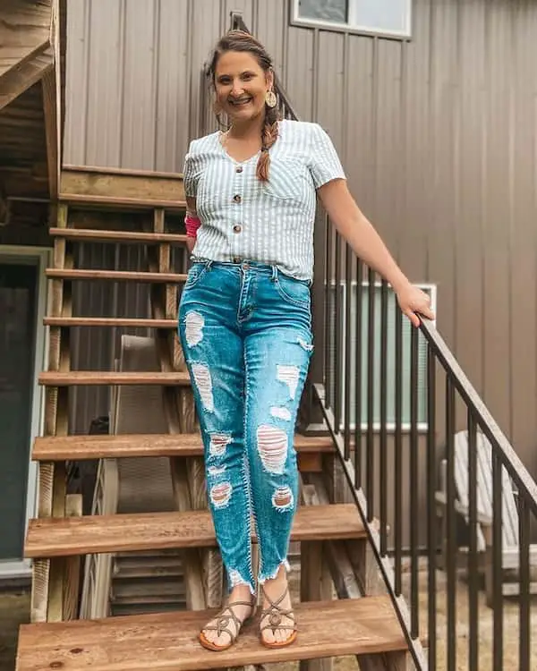 Line Parted Top with Ripped Jean Pants + Sandals