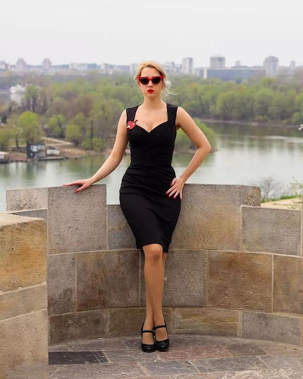 Sleeveless V-neck Black Pencil Dress with Heels + Sunglasses