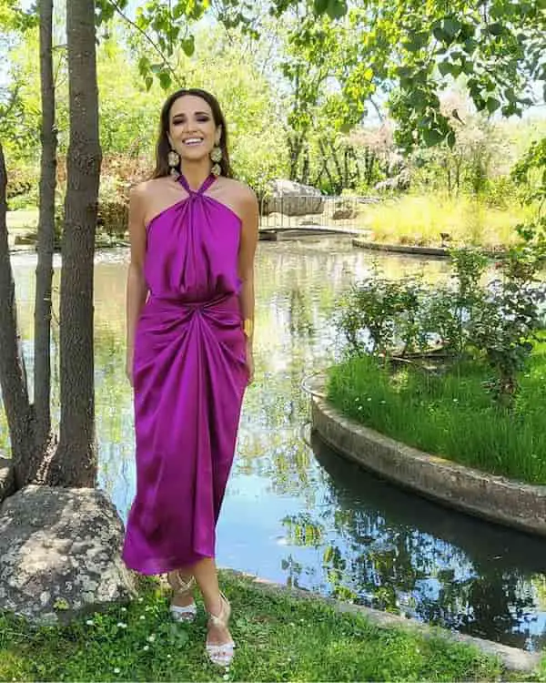 Sleeveless Purple Dress with Heels